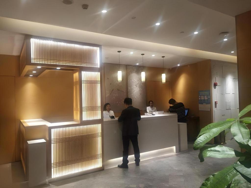 Ying Feng Yuan Hotel Гуанчжоу Экстерьер фото